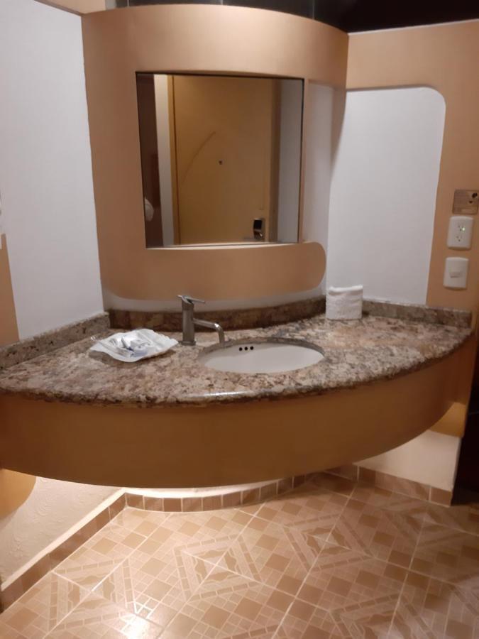 Auto Hotel Legaria Kota Meksiko Bagian luar foto
