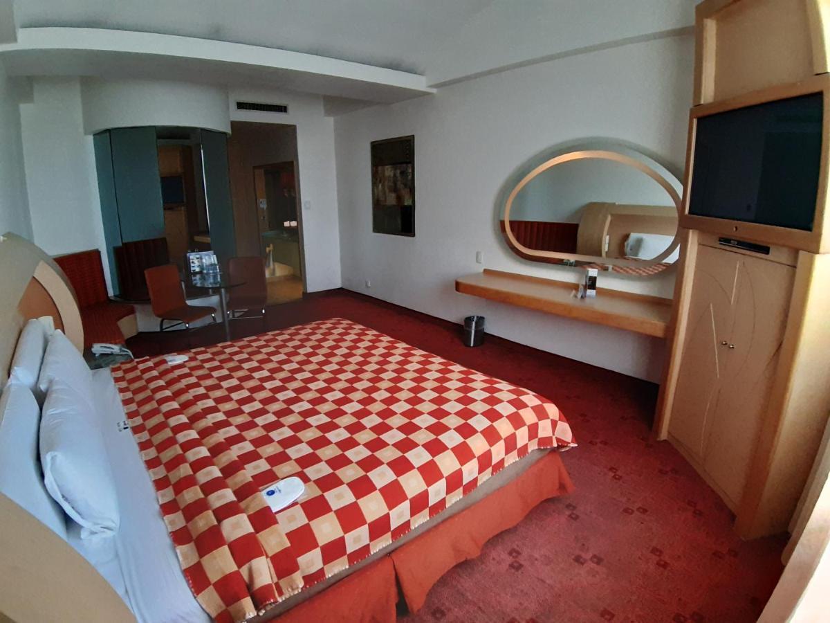 Auto Hotel Legaria Kota Meksiko Bagian luar foto