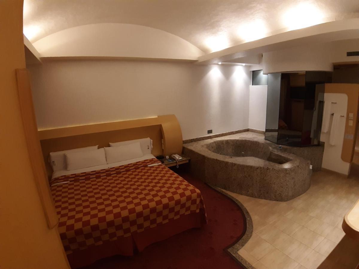 Auto Hotel Legaria Kota Meksiko Bagian luar foto