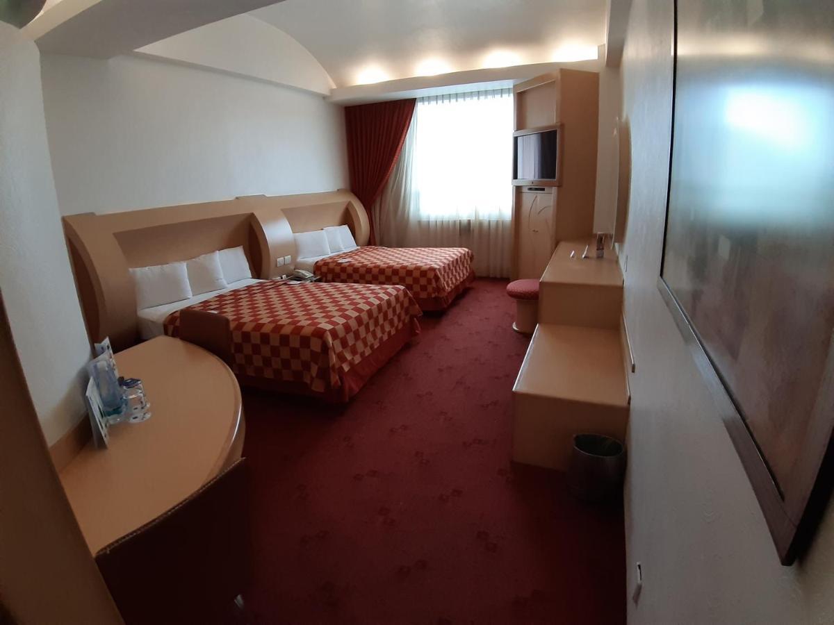 Auto Hotel Legaria Kota Meksiko Bagian luar foto